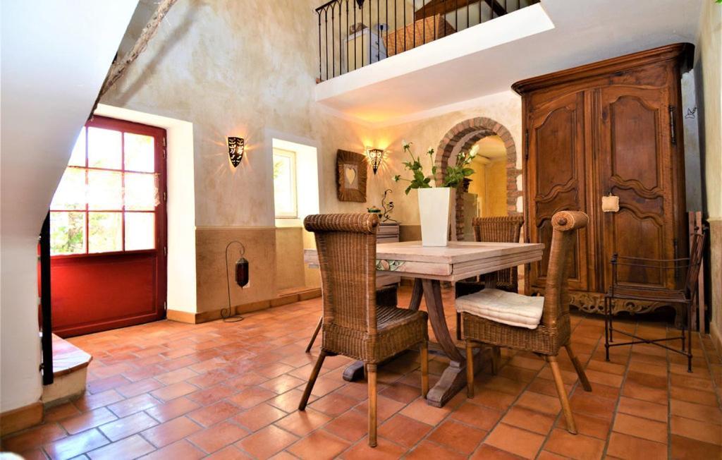 Mas Des Magnarelles / Uzes / Cevennes Villa Mejannes-les-Ales Bagian luar foto