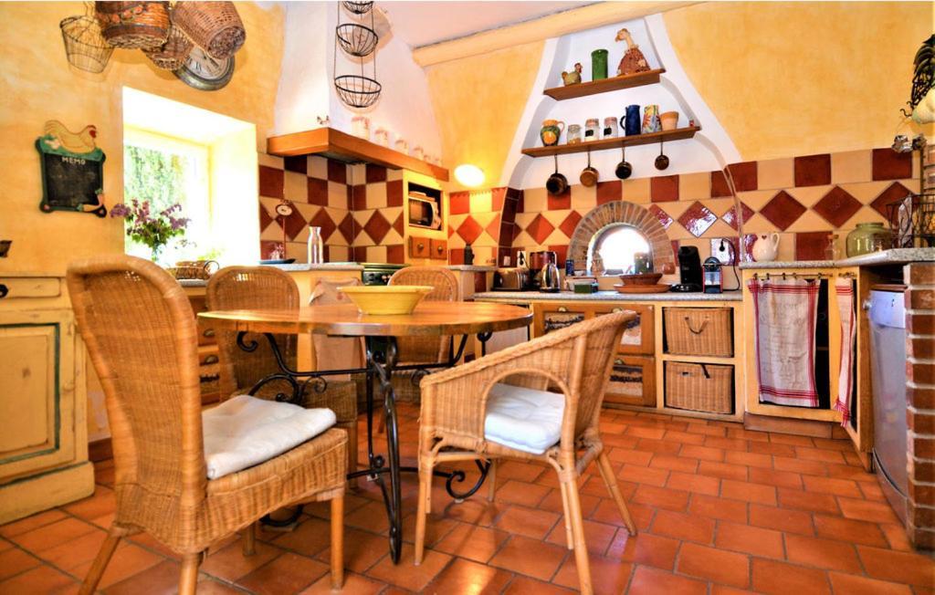 Mas Des Magnarelles / Uzes / Cevennes Villa Mejannes-les-Ales Bagian luar foto