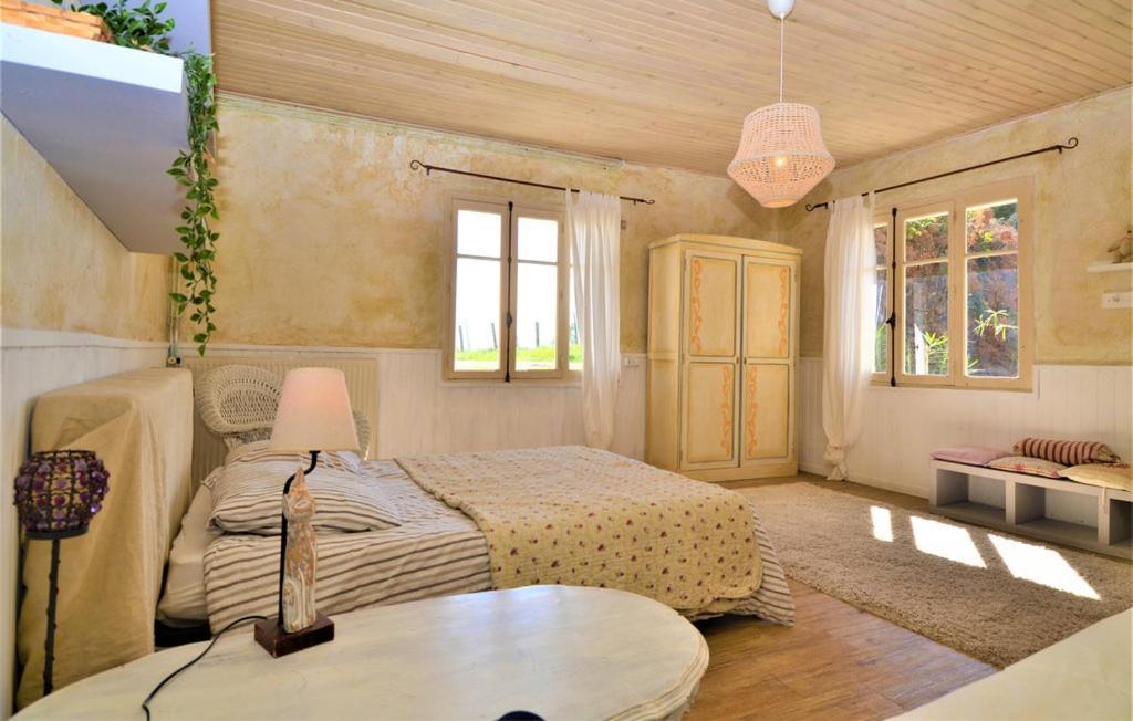 Mas Des Magnarelles / Uzes / Cevennes Villa Mejannes-les-Ales Bagian luar foto
