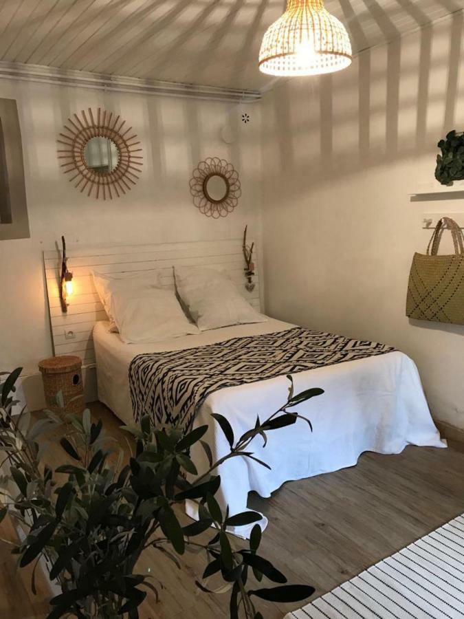 Mas Des Magnarelles / Uzes / Cevennes Villa Mejannes-les-Ales Bagian luar foto